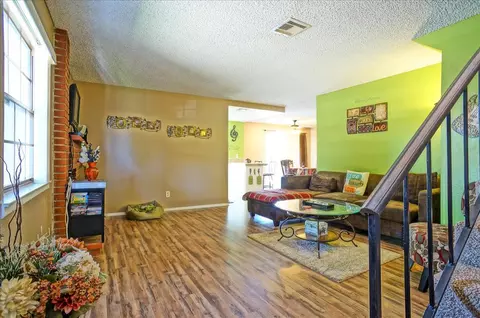 43742 Frieda Ct, Lancaster, CA 93535 photo 3