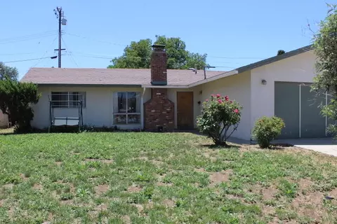 106 White Oak Dr, Tehachapi, CA 93561 photo 1