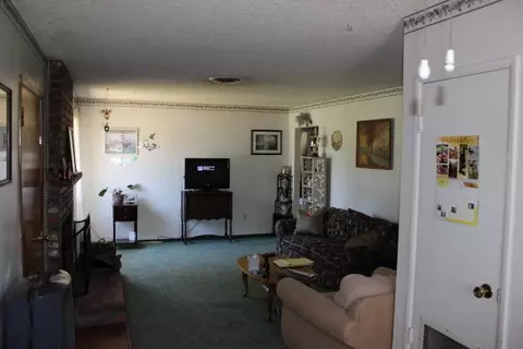 106 White Oak Dr, Tehachapi, CA 93561 photo 10