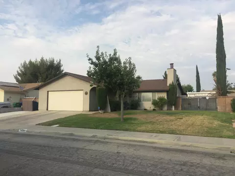 44954 Logue Ave, Lancaster, CA 93535 photo 5