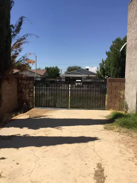 44954 Logue Ave, Lancaster, CA 93535 photo 23