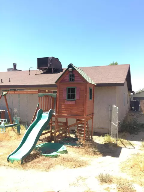 44954 Logue Ave, Lancaster, CA 93535 photo 28