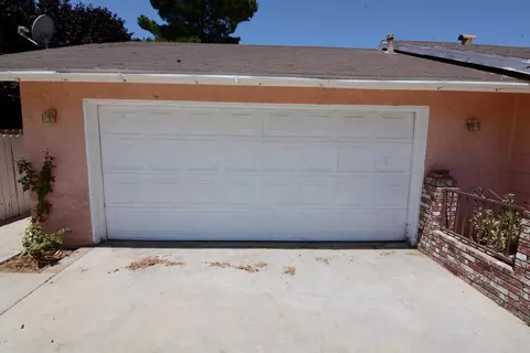 45949 York Pl, Lancaster, CA 93534 photo 4