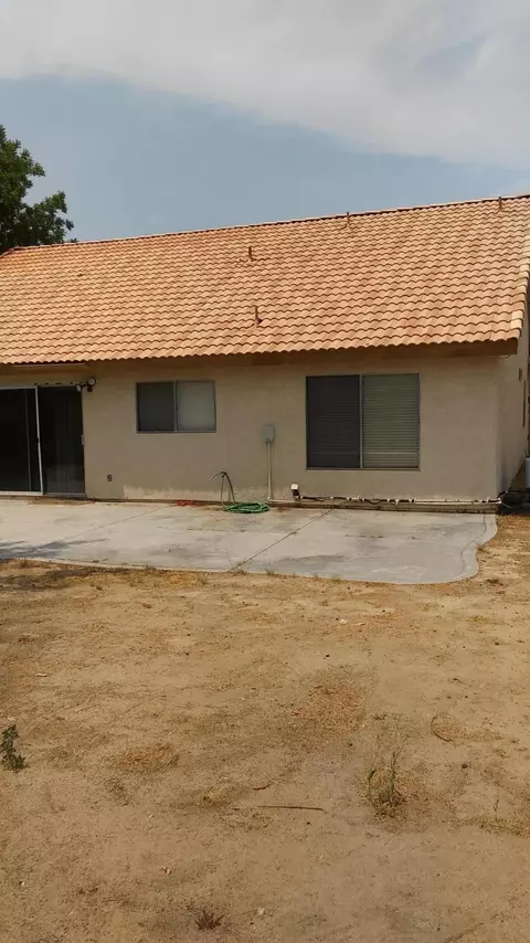 700 Whitlatch Dr E, Lancaster, CA 93535 photo 13