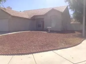 700 Whitlatch Dr E, Lancaster, CA 93535 photo 3