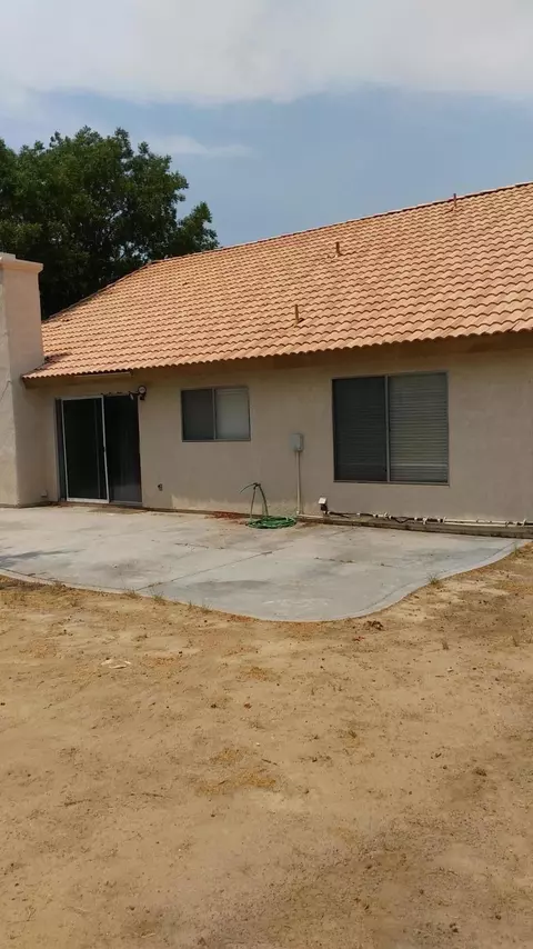 700 Whitlatch Dr E, Lancaster, CA 93535 photo 14