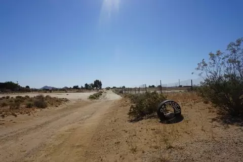 92 Jessica Ave, Mojave, CA 93501 photo 18