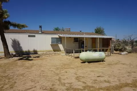 92 Jessica Ave, Mojave, CA 93501 photo 3