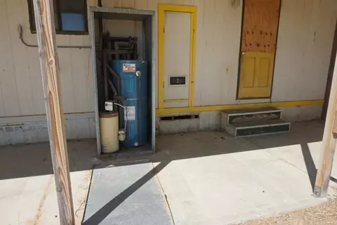 92 Jessica Ave, Mojave, CA 93501 photo 4