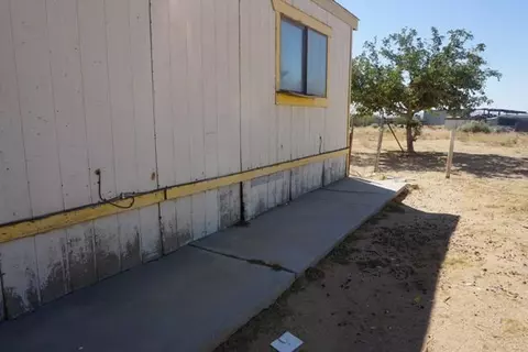 92 Jessica Ave, Mojave, CA 93501 photo 7