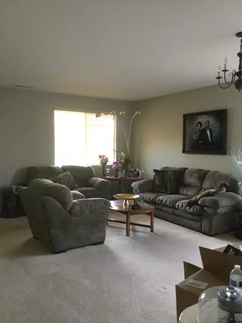 43820 58th St W, Lancaster, CA 93536 photo 2