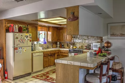 95 Brentwood Dr, Tehachapi, CA 93561 photo 7
