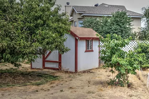 95 Brentwood Dr, Tehachapi, CA 93561 photo 19