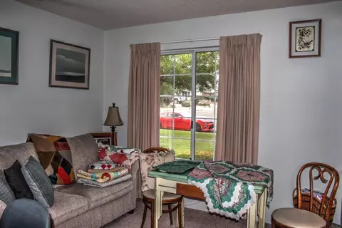 95 Brentwood Dr, Tehachapi, CA 93561 photo 11