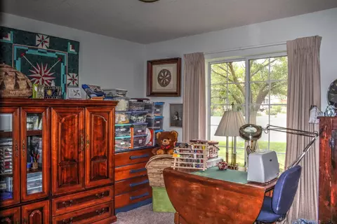 95 Brentwood Dr, Tehachapi, CA 93561 photo 10