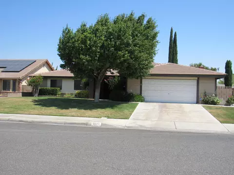 2829 Helen Ln, Lancaster, CA 93536 photo 2