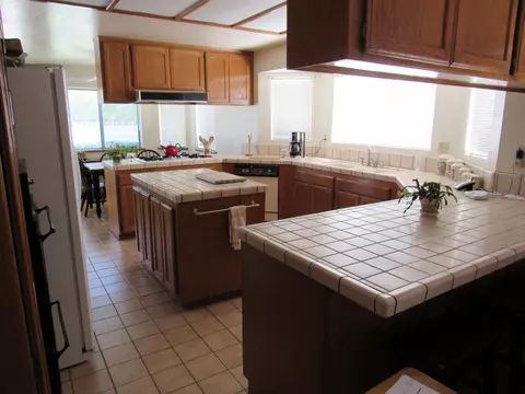 2829 Helen Ln, Lancaster, CA 93536 photo 13
