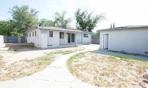307 Avenue R-5 E, Palmdale, CA 93550 photo 10