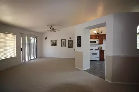 2524 Quiet Way, Lancaster, CA 93535 photo 9