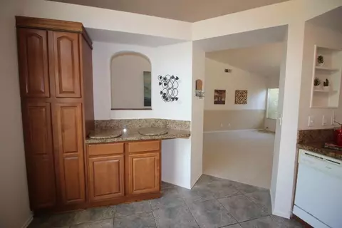 2524 Quiet Way, Lancaster, CA 93535 photo 17