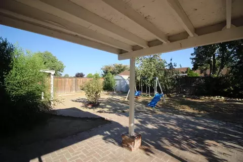 2524 Quiet Way, Lancaster, CA 93535 photo 37
