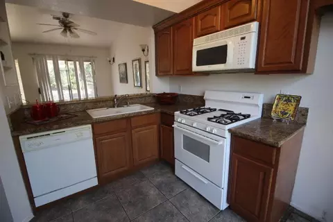 2524 Quiet Way, Lancaster, CA 93535 photo 15