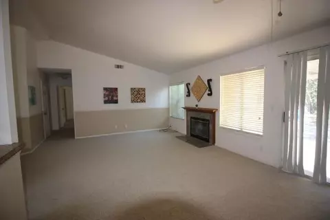 2524 Quiet Way, Lancaster, CA 93535 photo 4