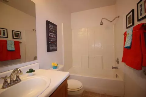 2524 Quiet Way, Lancaster, CA 93535 photo 32
