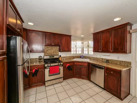 4842 Pacifica Ave, Palmdale, CA 93552 photo 11