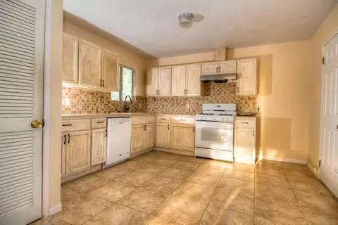 45521 Saigon Ave, Lancaster, CA 93534 photo 3