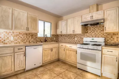 45521 Saigon Ave, Lancaster, CA 93534 photo 4