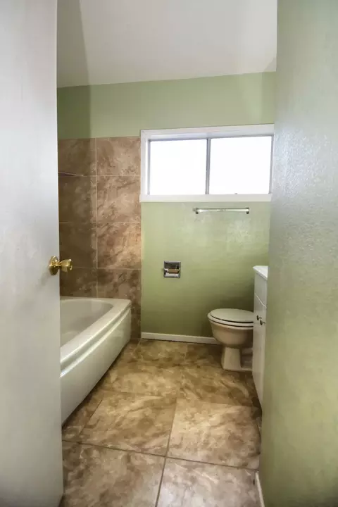 45521 Saigon Ave, Lancaster, CA 93534 photo 9