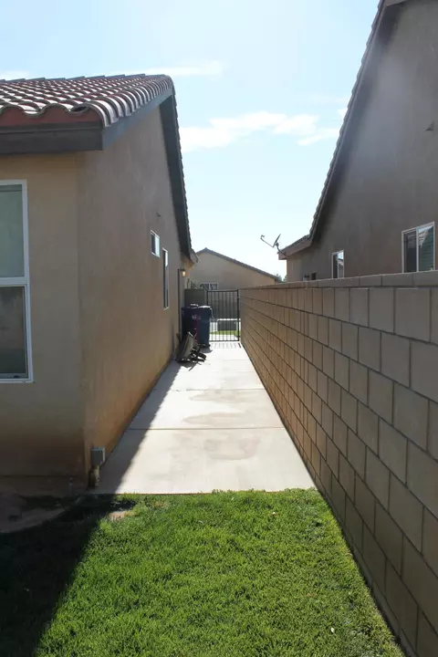 43518 Harbor St, Lancaster, CA 93536 photo 18