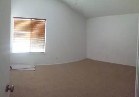 1545 Newgrove St E, Lancaster, CA 93535 photo 6