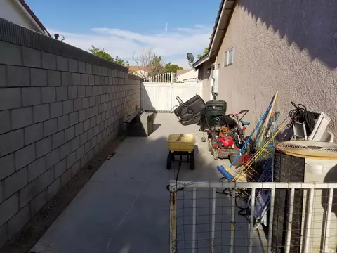 44329 Hazel Ct, Lancaster, CA 93536 photo 17