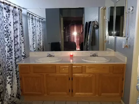 44329 Hazel Ct, Lancaster, CA 93536 photo 9