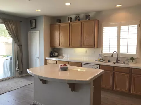 4301 Jonathon St, Lancaster, CA 93536 photo 6