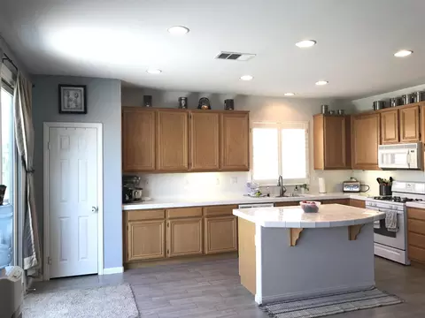 4301 Jonathon St, Lancaster, CA 93536 photo 7