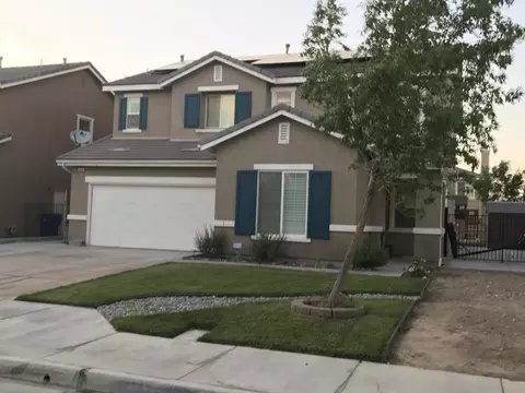 4301 Jonathon St, Lancaster, CA 93536 photo 2