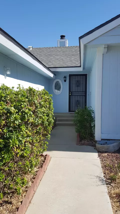 1260 Avenue J5 E, Lancaster, CA 93535 photo 4