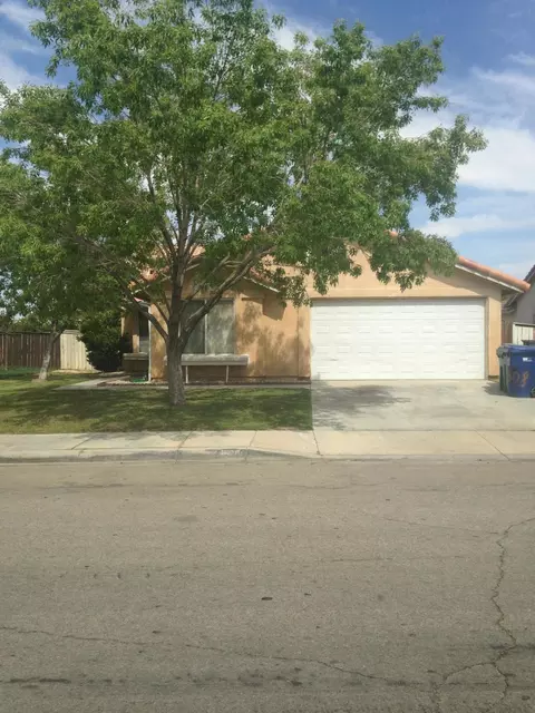 45308 23rd St E, Lancaster, CA 93535 photo 2