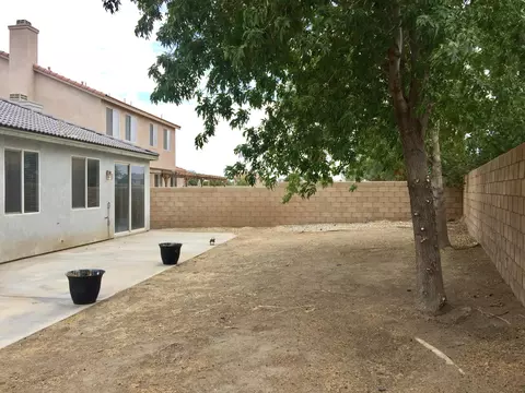 2318 Newgrove St E, Lancaster, CA 93535 photo 22