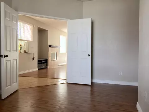 2318 Newgrove St E, Lancaster, CA 93535 photo 6