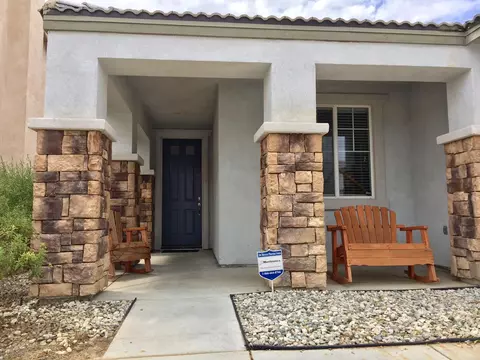 2318 Newgrove St E, Lancaster, CA 93535 photo 2