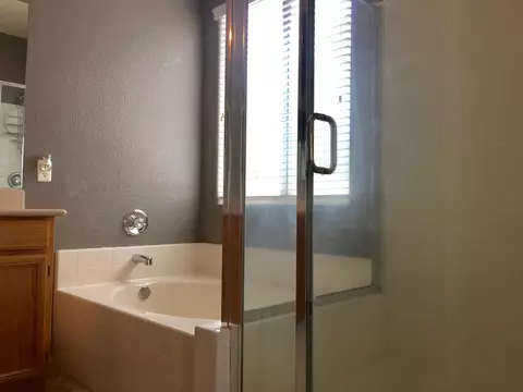 2318 Newgrove St E, Lancaster, CA 93535 photo 14