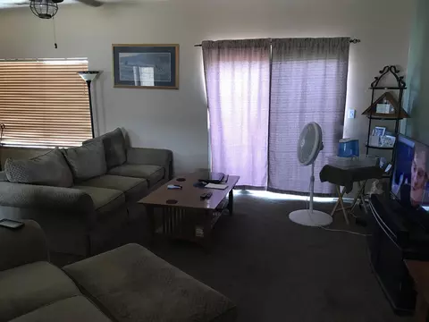 806 Clearview St, Tehachapi, CA 93561 photo 3