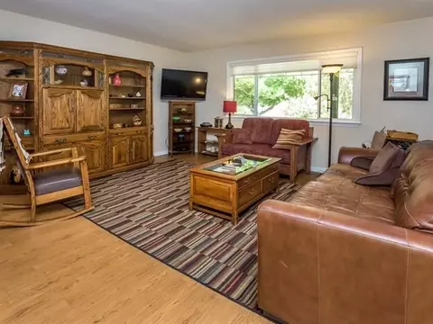 32908 Acklins Ave, Acton, CA 93510 photo 3