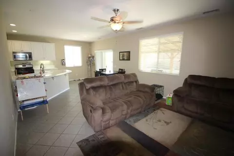 45531 Stanridge Ave, Lancaster, CA 93535 photo 3