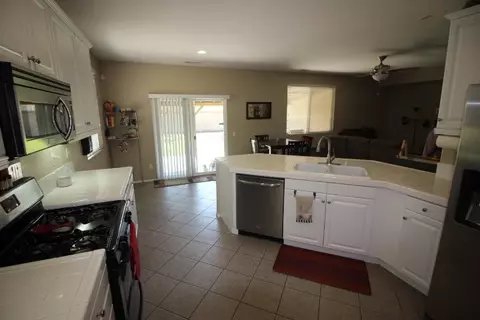 45531 Stanridge Ave, Lancaster, CA 93535 photo 11