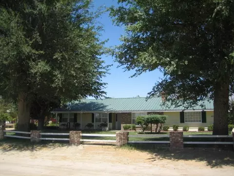 4553 Lancaster Blvd E, Lancaster, CA 93535 photo 1